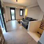 Myrtia I Luxury Seaside Retreat