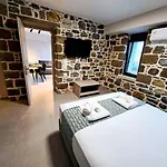 Myrtia I Luxury Seaside Retreat Vakantiehuis
